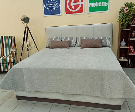 Лакона кровать (180)